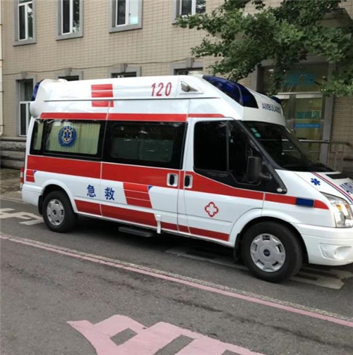 尼玛选择我们的救护车出租,开启安心转院之旅